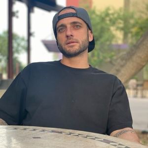 Meet your Posher, Aaron